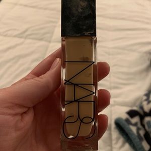NARS Natural Radiant Longwear Foundation